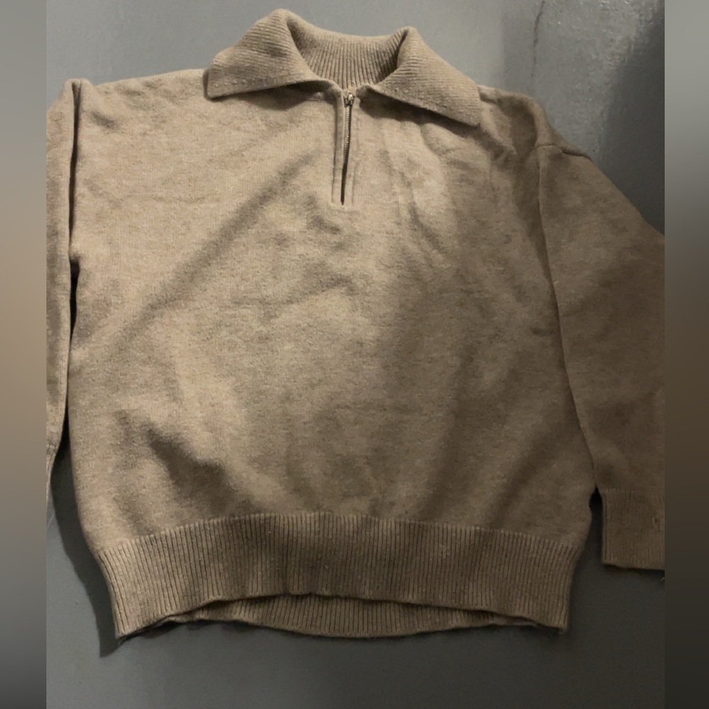 Dazy Womens Tan Sweater with Zip Collar Size Small
